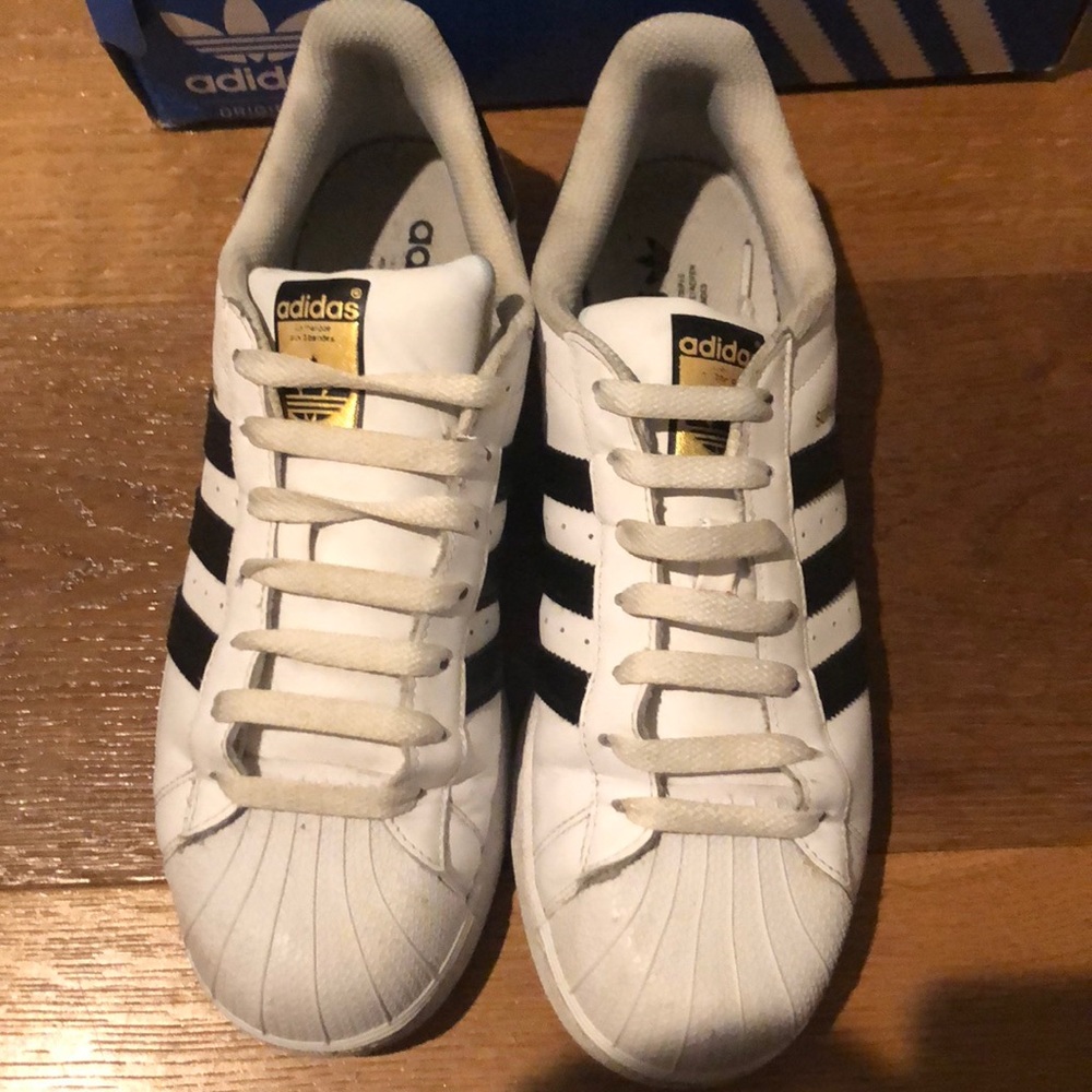 Adidas superstar